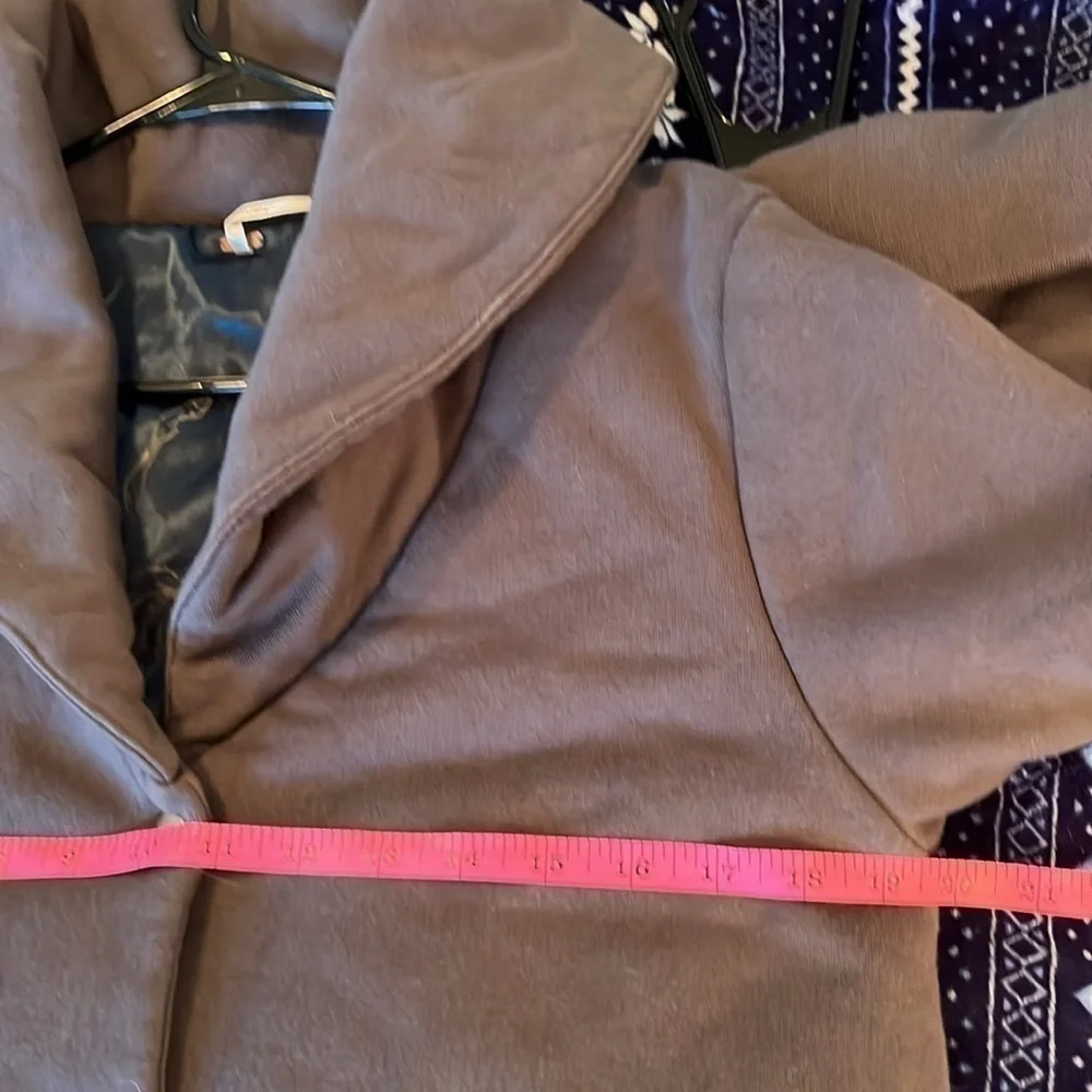 ❤️ Free People Gray Coat, Fully Lined With Sketched Horses Lining NWOT